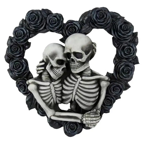 Gothic Couple Skull Black Roses Heart Wreath Door Hanging Decor